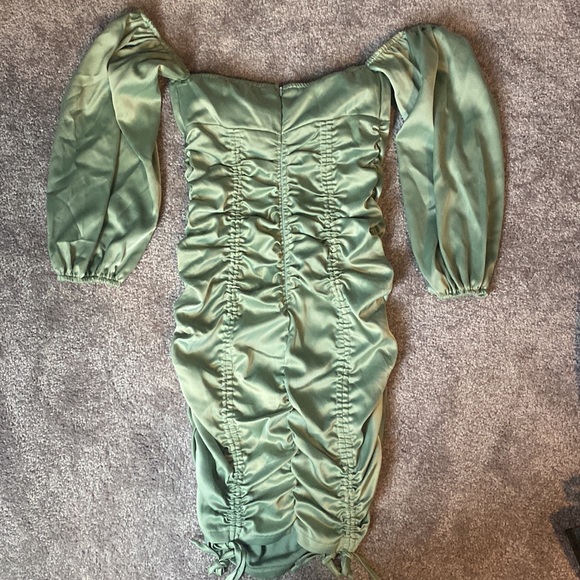 Revole MAJORELLE Farren Ruched Sage Mini Dress Small - Picture 9 of 9